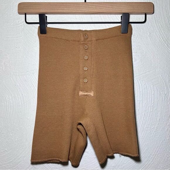 SKIMS Waffle Shorts in Camel - Picture 3 of 7